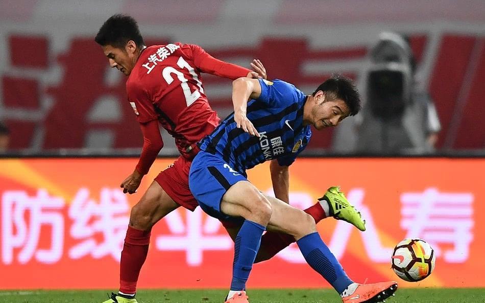 江苏苏宁胜出上海上港，中超力压对手晋级(苏宁上港比赛集锦)